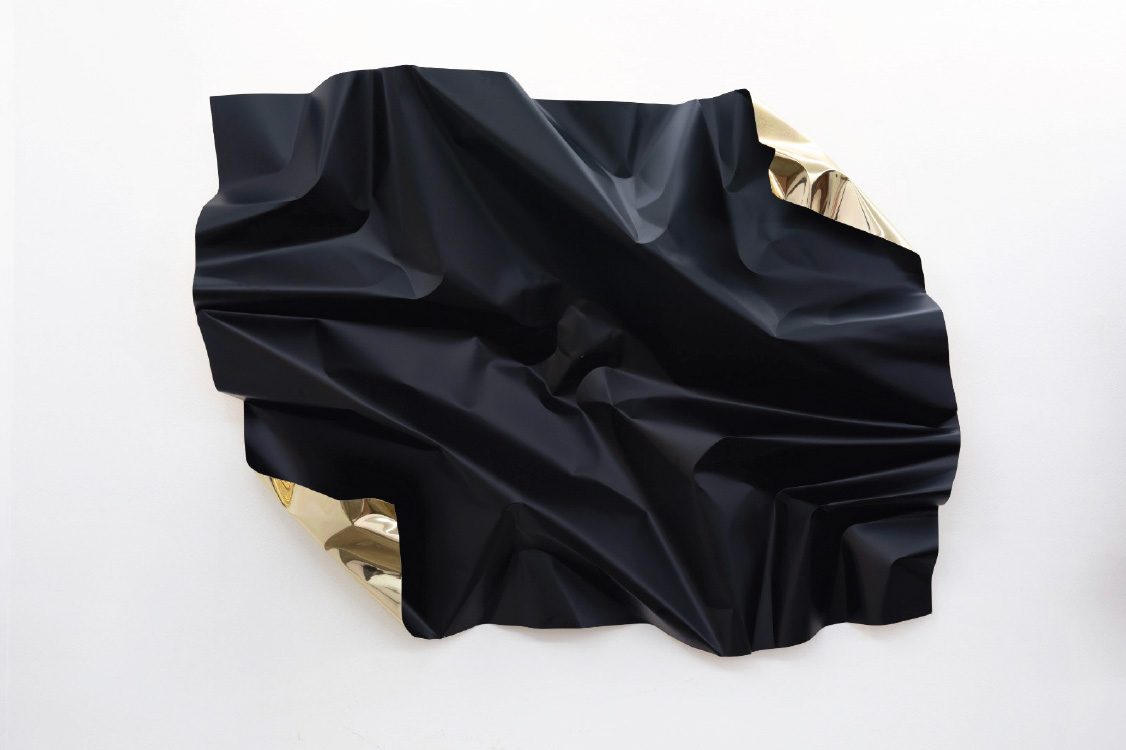Mx Black & Gold